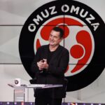 Acun Ilıcalı Instagram - Dün akşam futbol ailesi olarak düzenlediğimiz “Omuz Omuza” yardım kampanyamızda ortak yayın ile birlik ve dayanışma içinde yaralarımızı sarmaya çalıştık. Ortak yayında tam 845.7 milyon TL toplandı. Emeği geçen herkese çok teşekkür ederim. Yaralılarımıza acil şifalar, hayatını kaybedenlere Allah'tan rahmet ve yakınlarına başsağlığı dilerim. Tekrar tüm ülkemize geçmiş olsun. We tried to heal our wounds in unity and solidarity with a joint broadcast of our “Shoulder to Shoulder” charity campaign, which we organized as a football family last night. Exactly $44.78 million was collected in the joint broadcast. Thank you so much to everyone who contributed. I wish urgent healing to our wounded, mercy from God to those who lost their lives and condolences to their relatives. Get well soon to our whole country.