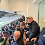 Acun Ilıcalı Instagram - İş dünyasında dünya çapındaki başarılarıyla ülkemizin gururu sevgili Murat Ülker'in Hull City maçına gelmesi beni çok mutlu etti. İnşallah Hull City olarak bize de bu büyük başarılar nasip olur ve beraber kutlarız. I was very happy that dear Murat Ülker, the pride of our country with his worldwide achievements in the business world, came to the Hull City match. I hope that we, as Hull City, will also be granted these great successes and will celebrate together. @hullcity #theTigers #hcafc #HullCity