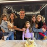 Acun Ilıcalı Instagram – Canım kızım öyle tatlısın ki… Bugün bir yaş daha büyüdün. Allah sana hep güzel yaşlar nasip etsin, büyü ama hep babanın küçük prensesi ol :)