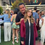 Acun Ilıcalı Instagram – Canım kızım ne çabuk büyüdün de mezuniyetini kutladık…Öğrenim hayatının babanın başaramadığı başarılarla dolu olacağından şüphem yok :) Seni çok seviyorum..