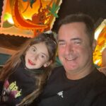 Acun Ilıcalı Instagram - Melisa'yla, Mickey'i Disneyland'deki evinde ziyaret ettik :)