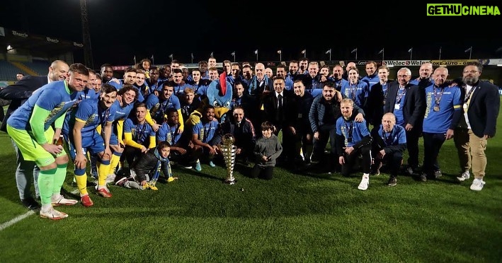 Acun Ilıcalı Instagram - Belçika 2. Ligi’nde mücadele eden KVC Westerlo takımı Belçika 1. Ligi'ne yükselme başarısı göstererek hepimizi gururlandırdı. Sevgili dostlarım başkan Oktay Ercan ve Hasan Çetinkaya’yı gönülden tebrik ediyorum. @kvcwesterlo @oktayercan2024 @cetinkayahsn