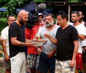 Acun Ilıcalı Instagram - Alpay’ım ne yazsam yetmeyecek, anlatamayacağım duygularımı. Kalbimden bir parça koptu bugün… Nurlar içinde yat, mekanın cennet olsun güzel insan.