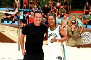 Acun Ilıcalı Instagram - Değerli dostum Ronaldinho'nun Survivor'a ziyareti hepimizi çok mutlu etti. Kendisini en yakın zamanda bir Hull City maçında da görmek istiyoruz. :)

La visita de nuestro querido amigo Ronaldinho a Survivor nos ha hecho muy felices a todos. Nos gustaría verlo en un partido del Hull City lo antes posible. :)

My dear friend Ronaldinho's visit to Survivor made us all very happy. We would like to see him at a Hull City match as soon as possible. :)

@ronaldinho @yasinobuzofficial @sercanyildirim9official @survivorturkiye #Survivor #SurvivorAllStar #SurvivorAllStar2024 #Survivor2024 #SurvivorTürkiye