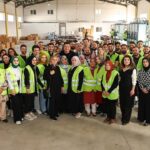 Acun Ilıcalı Instagram – Memleketim Erzurum’da yeni fabrikamızın açılışını sevgili dostum Fatih Melek ile birlikte gerçekleştirdik. Kurmuş olduğumuz fabrikamızdaki çalışanların büyük çoğunluğunu kadınların oluşturması beni ayrıca çok mutlu ediyor. Fabrikamızın açılışına teşrif eden ve bize her zaman desteğini hissettiren Erzurum Valisi Mustafa Çiftçi’ye ve Erzurum Büyükşehir Belediye Başkanı Mehmet Sekmen’e teşekkürlerimi sunuyorum. Allah inşallah yakın zamanda Erzurum’a yeni yatırımlar yapmayı nasip eder.