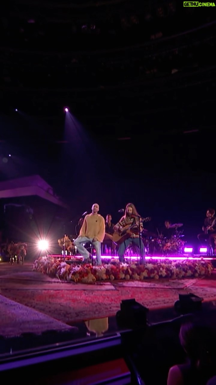Adam Levine Instagram - the first live performance of Middle Ground on @nbcthevoice full video link in bio