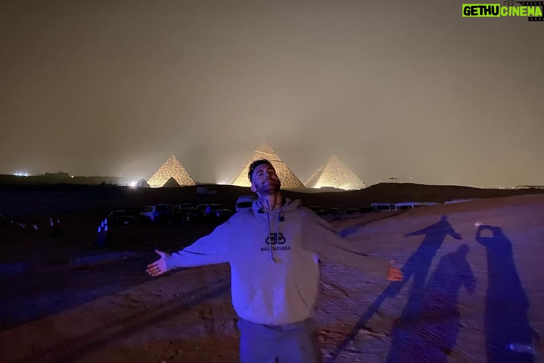 Adam Levine Instagram - What a gift to be able to share so much love with people all over the world. It makes the planet feel smaller and more connected. If even just for a couple of hours…Please come and join our little circus for a night when we come to town. Thank you Egypt for making our first time unforgettable. It was truly a privilege. ❤️❤️❤️