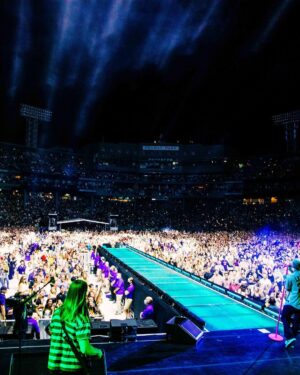 Adam Levine Instagram - FENWAY 2021…a night we will never forget. ❤️❤️❤️ @maroon5