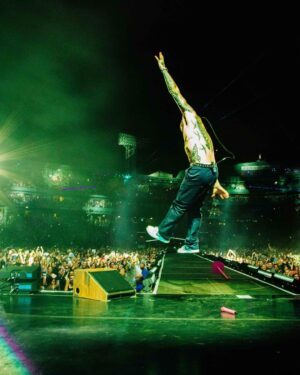 Adam Levine Instagram - FENWAY 2021…a night we will never forget. ❤️❤️❤️ @maroon5