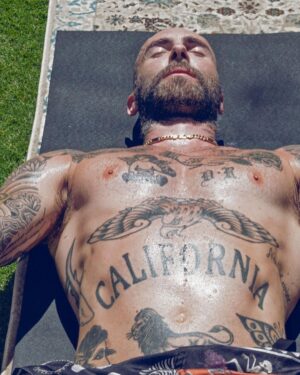 Adam Levine Instagram - Another little impromptu yoga shoot with my dudes @chaddennisyoga and @hugh_lippe. So much fun! Thanks boys!