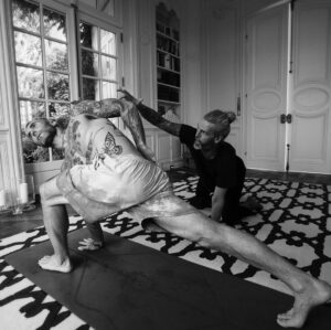 Adam Levine Instagram - These photos are a true product of collaboration amongst great friends. My almost two decade old bond with @chaddennisyoga and @roamlosangeles has been a journey to say the least. I thank him for all that he’s taught me over the very exciting years. These photos capture it all. And Thanks to the insanely talented @hugh_lippe for randomly deciding to start snapping these moments yesterday. Thankful is an understatement. 🙏🏻❤️✌🏼