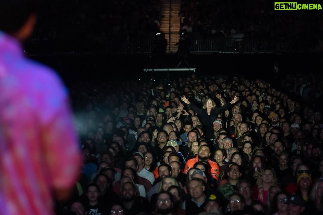 Adam Sandler Instagram - Dallas! That won’t be forgotten! Goodness! Love you guys and thank you for coming! @aacenter