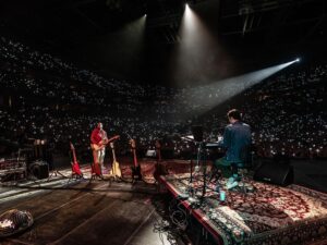 Adam Sandler Instagram - Sunday night in Tampa. Absolute beautiful crowd and loved you guys the whole night @amaliearena