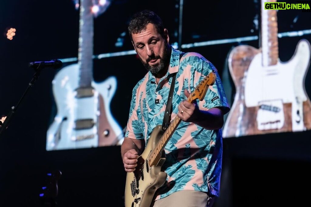 Adam Sandler Instagram - Long Island, that beautiful baby learned some nice new words tonight. Had a ball with you and won’t forget how much fun we had together @ubsarena