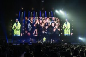 Adam Sandler Instagram - Hometown welcome was exceptional. Can’t thank you enough for making it so special. Love you all and won’t forget that night. Thanks for singing happy birthday to mom and thanks to Dan Patrick for popping on stage @snhuarena
