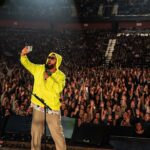 Adam Sandler Instagram - Night 1, lots of fun. Thank you for a tremendous night everyone @mohegansunarenapa