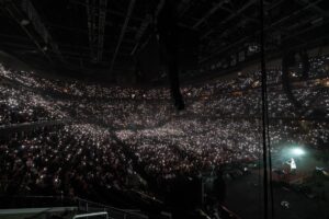 Adam Sandler Instagram - Couldn’t get any better, Cleveland. One of the most rockin’ Wednesdays I’ve ever had. Thank you for all the fun and love @rocketmortgagefieldhouse