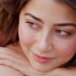 Aditi Bhatia Instagram - Dive into the world of Lakmē’s latest Velvet Crème Blushes & Highlighters ✨ These beauties effortlessly glide on, blend seamlessly, and offer rich pigmentation while maintaining a refreshingly natural appearance! Enriched with Vitamin E and Jojoba Oil, they’ll also give you a hydrating boost. Give them a try and see it for yourself 🩷 #VelvetCremeBlush #FlushOfBlush #LakmeMakeup #PowerPlayCremeBlush #Lakme #LakmeIndia #ad