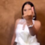 Aditi Dravid Instagram - For FILMFARE MARATHI 💫🧿 Thank you @filmfare and @planet.marathi for a wonderful evening! PS : posting my first ever TRANSITION REEL 🤭 . . The lady behind this stunning look @tejasvi_khot Thank you for making me do this! (Concept and styled entirely by her) ♥️ Accessories @priyaasijewelry H/Mua @makeupbysiddhikubal @niisssh My team, be the best team! Thank you guys for being there! 🌸🧿 . . #aditidravid #filmfare #awardnight #dreamsandgoals #actor #actorslife #lovemywork #livingmydreams #film #goshtaekapaithanichi #blacklady #planetmarathi #grateful #blessed 🧿🧿🧿