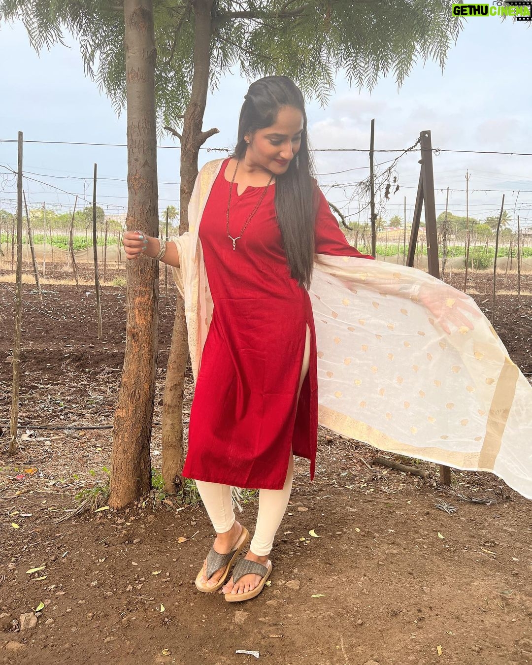 Aditi Dravid Instagram - The pictures that never made it to gram ♥️ i miss being her! #nandini #sundaramanamadhyebharali #colorsmarathi #throwback #aditivinayakdravid