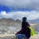 Aditi Dravid Instagram - Exactly a year to this magical solo trip ✨ Thankful to @bhatak_bhramar for making me do this and planning it perfectly for me! . . #aditidravid #lehladakh #dreamdestination #dreamtrip #solotravel #oneyear #takemeback