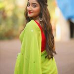 Aditi Dravid Instagram - Swipe and fall in love 3.0 🌸 Last chance to fall in love😂 . . #lastonefromtheseries #aditidravid