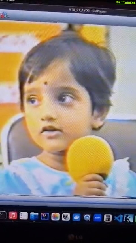 Aditi Dravid Instagram - अस्सावा सुंदररररर् 😂🧿 खास Children’s Day निमित्त् From the Archives 💜 #childhood #memories #aditidravid