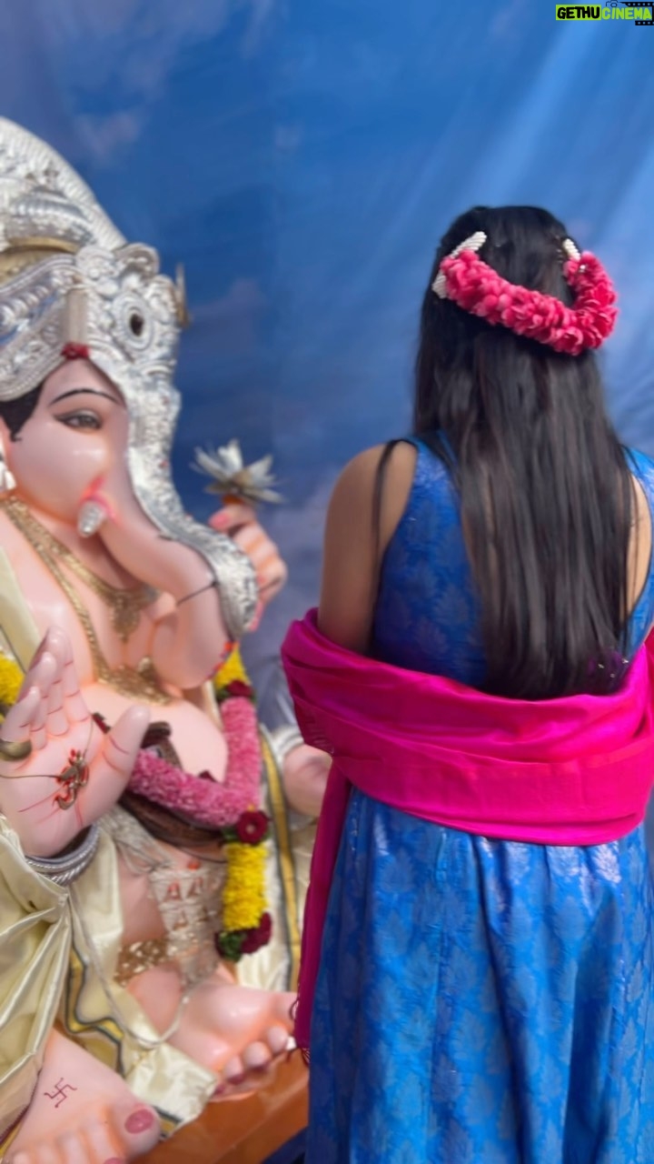 Aditi Dravid Instagram - बाप्पा २०२३ 🌺🙏🏽 तुळशीबाग महागणपती-मानाचा चौथा।खजीनाविहीर तरूण मंडळ।लोकमत ‘ती’चा गणपती। . . #aditidravid #bappamorya #lovemywork #livingmydreams #livingmybestlife 🧿🧿🧿 @lokmat @namrata.phadnis7 @khajina_vihir_tarun_mandal_ @tulshibaugmahaganpati