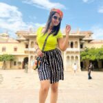 Aditi Dravid Instagram - ‘Jaipur, the city where history meets beauty!’ ☀️ . . #aditidravid #travelgram #workandtravel #jaipur #thepinkcity #culture #heritage #love Jaipur, Rajasthan
