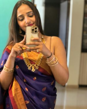 Aditi Dravid Instagram - Unfiltered. Unapologetic. Real. 
.
.
#aditidravid