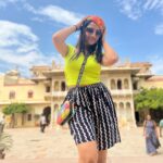 Aditi Dravid Instagram - ‘Jaipur, the city where history meets beauty!’ ☀️ . . #aditidravid #travelgram #workandtravel #jaipur #thepinkcity #culture #heritage #love Jaipur, Rajasthan