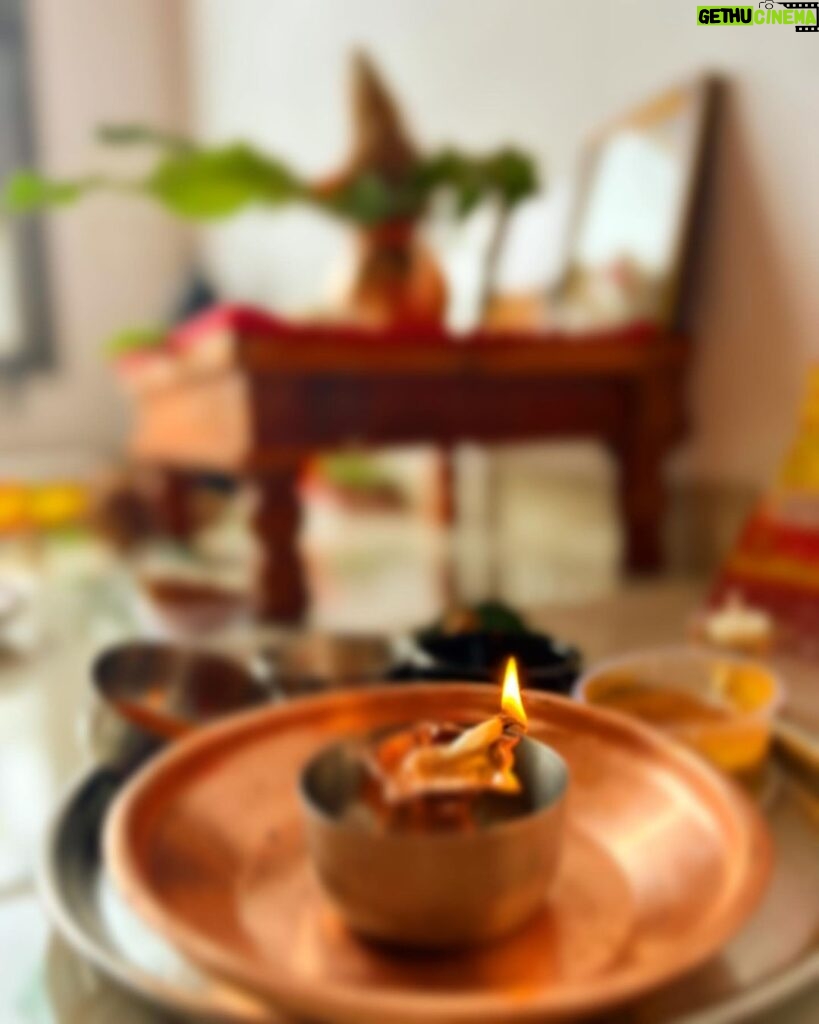Aditi Dravid Instagram - This August has truly been magical ✨🧿 So grateful for everything that has happened in the past 30days! Few things which you all know, and a few ones, which are still sinking in♥️🧿 Thankful for living this life! It just couldn’t have been any other way! #augustdump #grateful #aditivinayakdravid #livingmydreams Also ps: the first and the last picture defines us!!