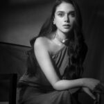 Aditi Rao Hydari Instagram - ❤️ @sabyasachiofficial @sabyasachijewellery 📸 @abhivermaa @arhconnect