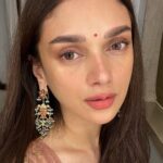 Aditi Rao Hydari Instagram - Watercolour 🪷 @placethedot @golecha_jewels