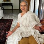 Aditi Rao Hydari Instagram - Amma… the handloom champion! Amma and her cupboard full of handloom sarees, her kumkum bindi and totally mismatched blouses!!! To wear, share and often to give away the moment any friend of mine or hers sees a saree they love. She’s had master weavers and crafts people on her speed dial since I was little. She’s always bought from the weavers, and always looked out for them especially during the pandemic My love and कदर for handloom is because of her #nationalhandloomday