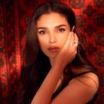 Aditi Rao Hydari Instagram - 🖤 @aadnevikofficial @sukritigrover @miteshrajani 📸 @tejasnerurkarr @arhconnect