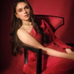 Aditi Rao Hydari Instagram - ❤️ @sabyasachiofficial @sabyasachijewellery 📸 @abhivermaa @arhconnect