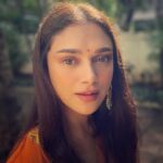 Aditi Rao Hydari Instagram – 🧡

#vinayakachavithi 
#ganeshchaturthi

📸 @etimes
