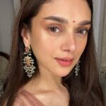 Aditi Rao Hydari Instagram – Watercolour 🪷

@placethedot 
@golecha_jewels