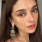 Aditi Rao Hydari Instagram - Watercolour 🪷 @placethedot @golecha_jewels