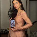 Aditi Rao Hydari Instagram - Watercolour 🪷 @placethedot @golecha_jewels