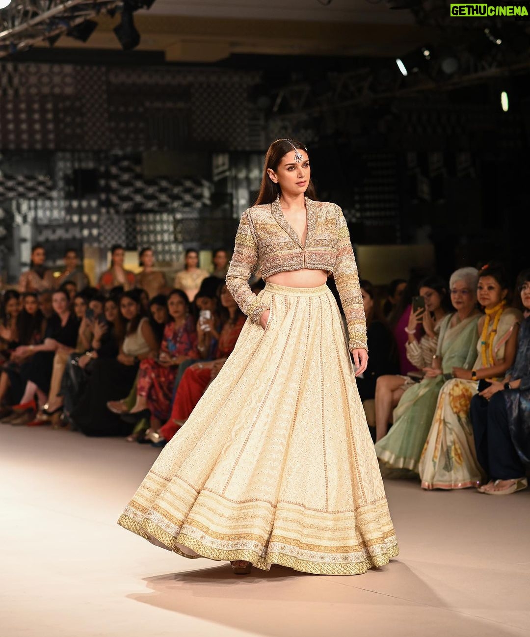 Aditi Rao Hydari Instagram - Aditi Rao Hydari for Ritu Kumar Couture’23 at India Couture Week. Aditi wears an exquisite lehenga, adorned with a Gazal Jacket, a masterpiece meticulously hand-embroidered to manifest unforgettable opulence. Each intricate stitch is a labor of love, woven skillfully with artistry passed down through generations. The Gazal jacket, with a touch of gold zardozi work, embraces the grace of the traditional Kashmiri design, while the lehenga exudes a timeless elegance adorned with geometric & floral motifs seamlessly creating a blend of tradition and modernity. @reliancebrandsItd @fdciofficial Jewellery by @thegempalace #RituKumar #AditiRaoHydari #RKWoman #ICW23 #TheOG