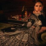 Aditi Rao Hydari Instagram - @aditiraohydari for MEHFIL-e-HUSN | Couture’24 Photography - @karishmabediphotography Show directors - @preferredprofessionals @aparnabahlbedi @anishabahl Showstopper - @aditiraohydari Aditi’s HMU - @eltonjfernandez Styling - @shauryaathley Assisted Styling - @aprajitapuri @janvhijaiswal @janhvikohlii Head of operations - @divishlist PR and comms - @tccggd @arjundevsawhney Set design - @scenografiasumant @sumantjayakrishnan HMU - @diva_rose21 @glowupwithguru Videography - @cnxinsta Production - @glitzproductions_ @tript_dhawan Backstage & Talent coordination - @pujankapursharma Dancer - @suhail.bhan Light and sound - @igldesign Music - @jittervision Sound operator - @dj_parikshit_m Jewelry- @ajewelsbyanmol Floral accessories- @roma__bahl Location - @amaarafarms @shivangupta Food partner - @indulgeatbaraat Celebration partner - @diageo Invite design - @kapil_edc . . . #SidTytler #SiddarthaTytler #Fashion #India #IndianFashion #Luxury #Delhi #Style #Menswear #Indianfashion #ShopNow #indiandesigner #Menstyle #Womenswear #Womensfashion #couture #indiancouture