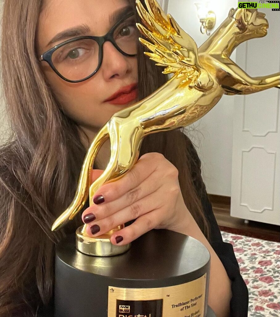 Aditi Rao Hydari Instagram - The beginning of a jubilee year!!!! Sumitra kumari is thrilled! Trailblazer performer of the year for Jubilee Thank you to the most incredible team ❤️ Vikram sir thank you forever and tightest hug ever 🤗 Thank @iwmbuzz 🙏🏻 Yayeeeee 🥰 Ps- that’s a pretty looking award! I’m all for flying tigers and magical creatures 😍