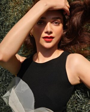 Aditi Rao Hydari Instagram - Sunkissed
With @lorealparis colour riche
Shade- 666 ‘I win’
#walkyourworth
#cannes2023
❤️
@miteshrajani
@sanamratansi
@vaishnavpraveen
@atelierpattyang