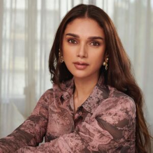 Aditi Rao Hydari Instagram - J ‘adore ❤️ manifesting a summer in the riviera,waking up to a closet filled with @dior 🧚‍♀️ #Dioriviera @miteshrajani @bharat_rawail
