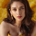 Aditi Rao Hydari Instagram – In full bloom 🌼

With @lorealparis 
@festivaldecannes 

Outfit: @michaelcinco5 
Shoes: @katmaconie 
Rings : @mamour_paris 
Earrings : @shopanatina 
Style: @sanamratansi 
Assisted by: @rhiakapoor @ankitha_chauhan 
Photographer: @vaishnavpraveen @thehouseofpixels 
HMU: @miteshrajani 
Managed by: @ssubberman