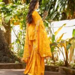 Aditi Rao Hydari Instagram - Bring your own sunshine #BYOS 🌞☺️ @punitbalanaofficial @sanamratansi @shraddhamishra8 @devsphotographyofficial @aquamarine_jewellery