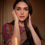 Aditi Rao Hydari Instagram - ✨✨✨✨✨✨✨✨✨✨✨✨✨ ‘I know nothing with any certainty, but the sight of the stars makes me dream’ Wearing sabyasachiofficial @sanamratansi @shraddhamishra8 @manav_angelo_kashyap @amitabhbachpan @arhconnect