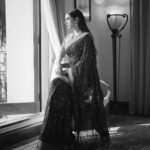 Aditi Rao Hydari Instagram - Noir 🖤 Top to toe @sabyasachiofficial @sanamratansi @shraddhamishra8 @manav_angelo_kashyap @amitabhbachpan @arhconnect